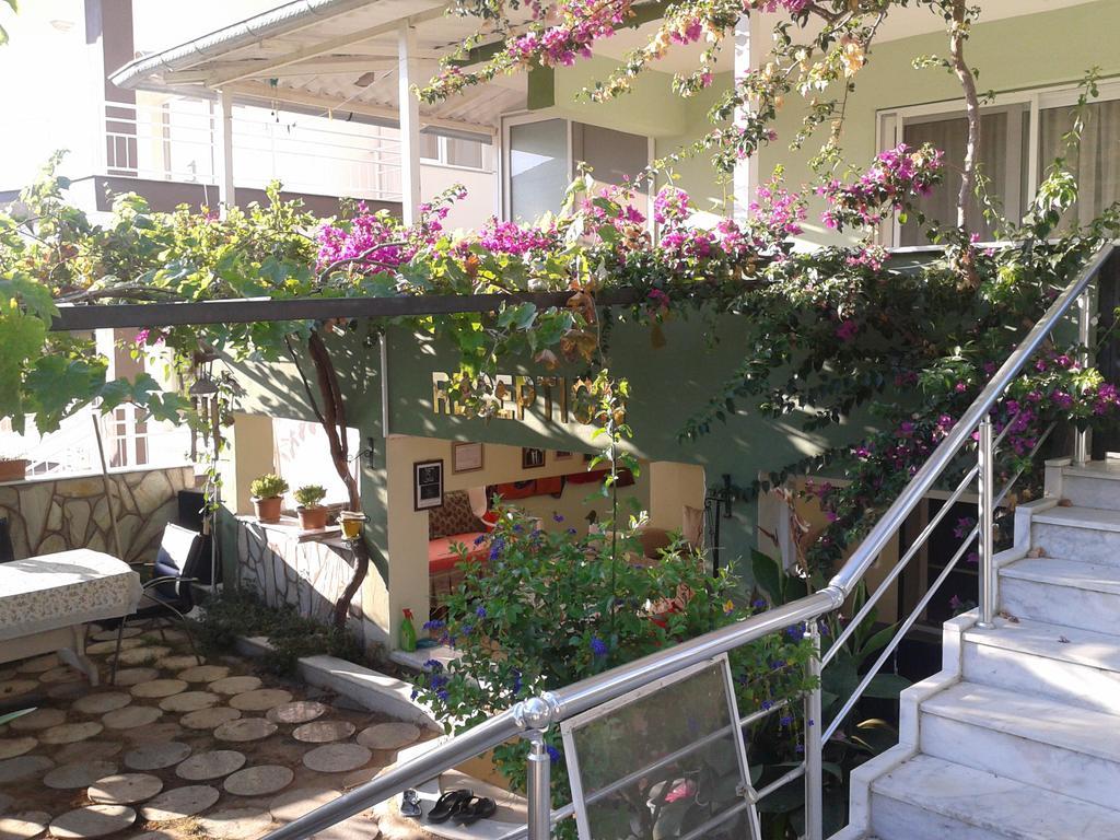Zeus Apart Pansiyon Güzelçamlı Ngoại thất bức ảnh